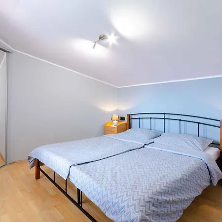 In 27606 Apartament